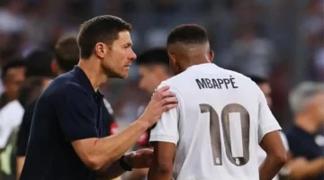 تعليق مباشر.. مبابي يرد على إقالة شابي ألونسو من ريال مدريد